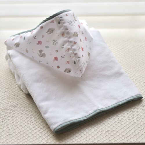 Toalha de Banho com Capuz para Bebê Jardim dos Cogumelos
