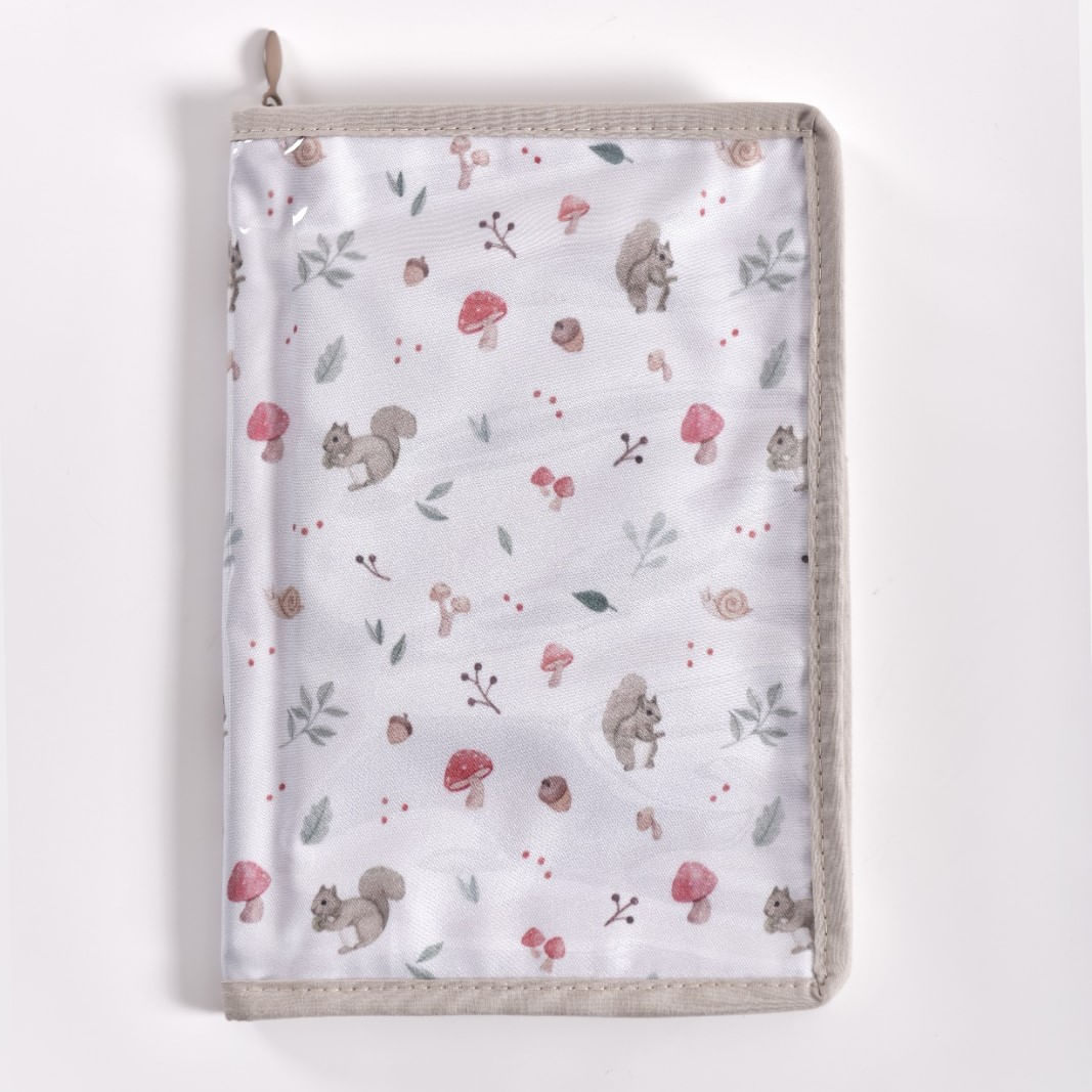 capa-carteirinha-vacinacao-cogumelos-fendi