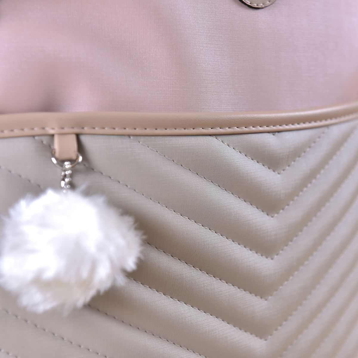 mochila-maternidade-rosa-fendi2