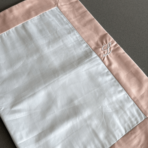 SALE JÁ PERSONALIZADO - L - Fronha de Berço 400 fios