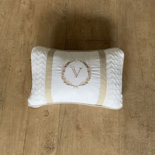 SALE JÁ PERSONALIZADO - V + brasão - Almofadinha mini Duo