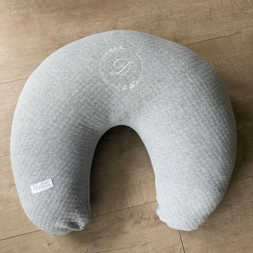 SALE JÁ PERSONALIZADO- Almofada Amamentação Cinza - D