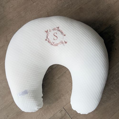 SALE JÁ PERSONALIZADO - Almofada Amamentação Offwhite - S