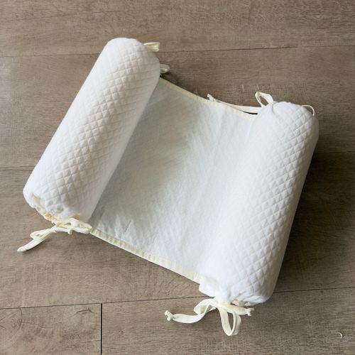 SALE - Rolinho segura bebe Offwhite/creme