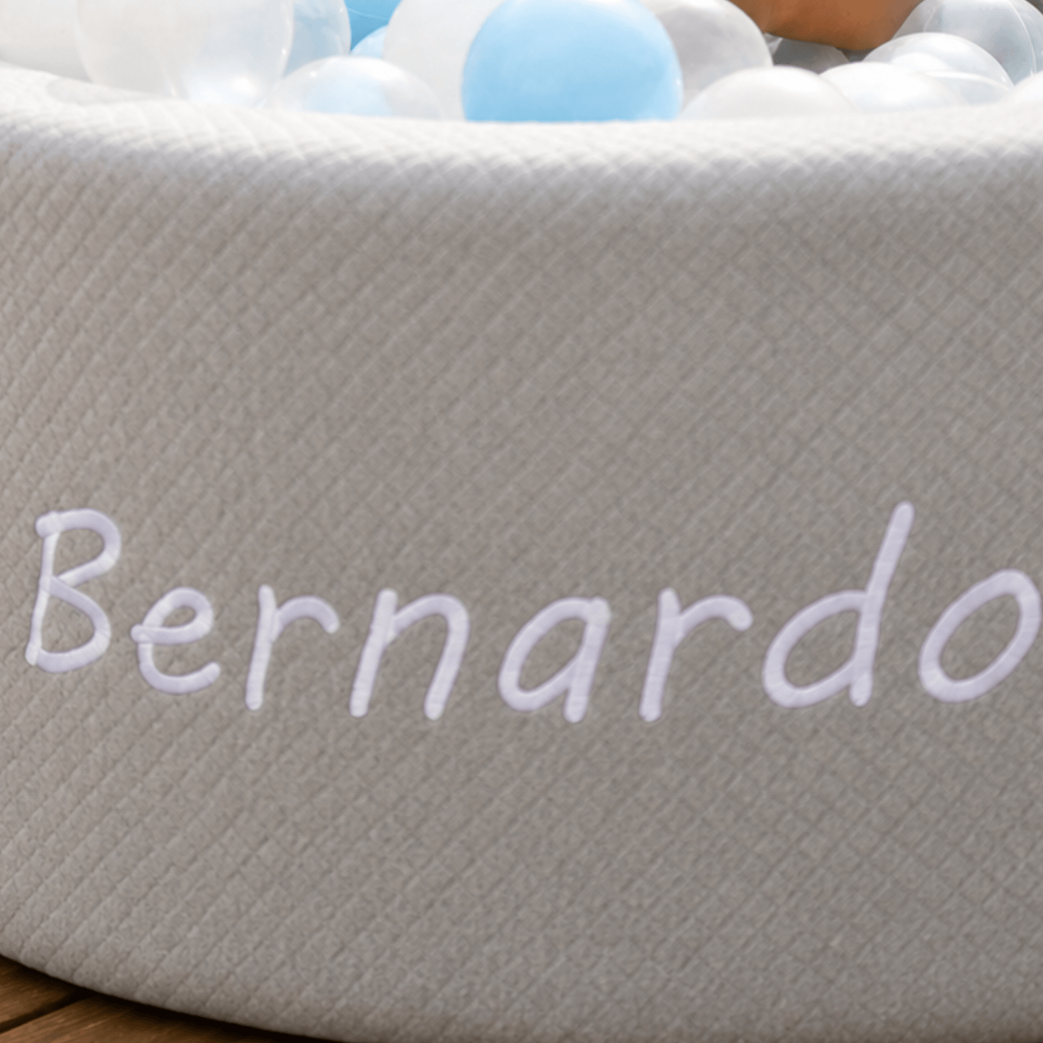 ARTES-DIFERENCIAIS-bordado
